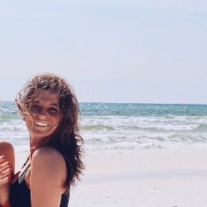 Meet your Posher, Lucy